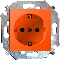 Фото Розетка с заземлением 16А 250В винтовой зажим красный Simon 1591432-037