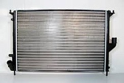 Фото Радиатор охлаждения алюм. ЛАДА ЛАРГУС без кондиц. QUARTZ 8200735038