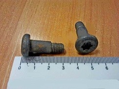 Фото Болт М8*25*1,25 успокоителя цепи нижнего 3302,3110 дв.ЗМЗ-406 (кор)