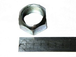 Фото Гайка футорки правая ЗИЛ-130,ГАЗ-53,3307,3309,ПАЗ-3205 М30*1,5