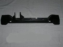 Фото .Поперечина 2108 рамки радиатора с кроншт. нижняя