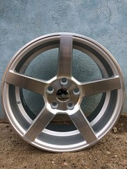 Фото Диск 17 7,5J*17 5/114,3/67,1+40 DWS-5702 Vossen SFM