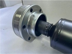 Фото Вал карданный (ШРУС) промежуточный ГАЗ-27527, 2217 (4*4) от раздатки к КПП (6 БОЛТОВ, аналог SPICER)